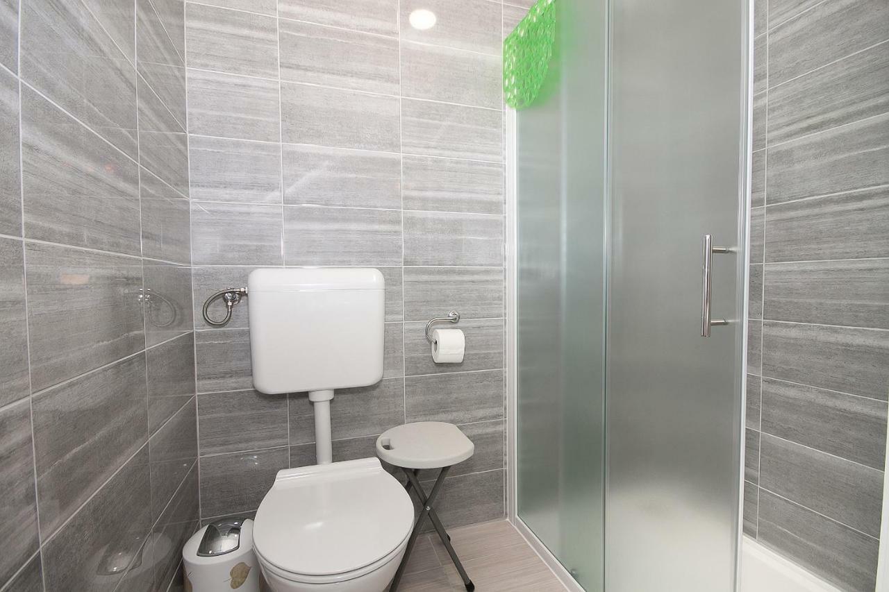 Apartment Josipa เซลิสเต เดรซิสโก ภายนอก รูปภาพ
